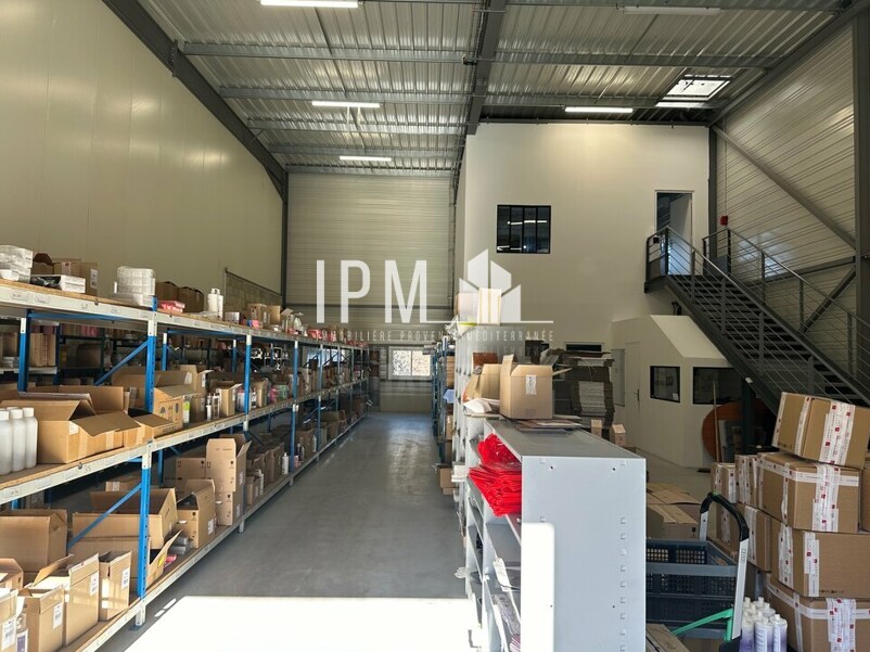 Flex in Aubagne for lease Primary Photo- Image 1 of 6