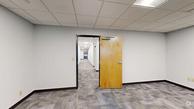 535 Route 38, Cherry Hill, NJ à louer Numérisation 3D de Matterport- Image 1 de 11