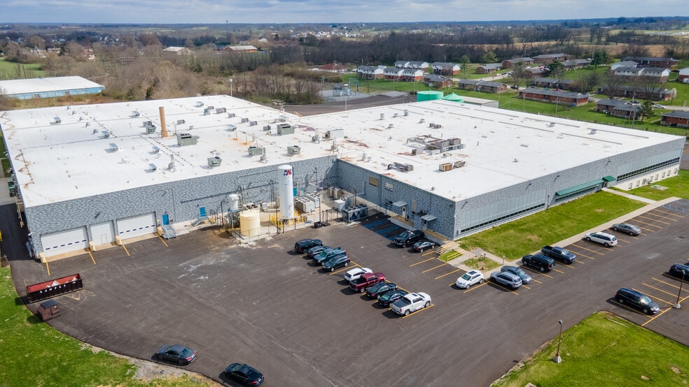 435 E Washington St, Winchester, KY for lease - Building Photo - Image 3 of 10