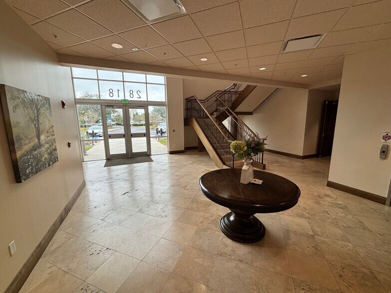 2818 Cypress Ridge Blvd, Wesley Chapel, FL à louer - Photo du bâtiment - Image 3 de 14