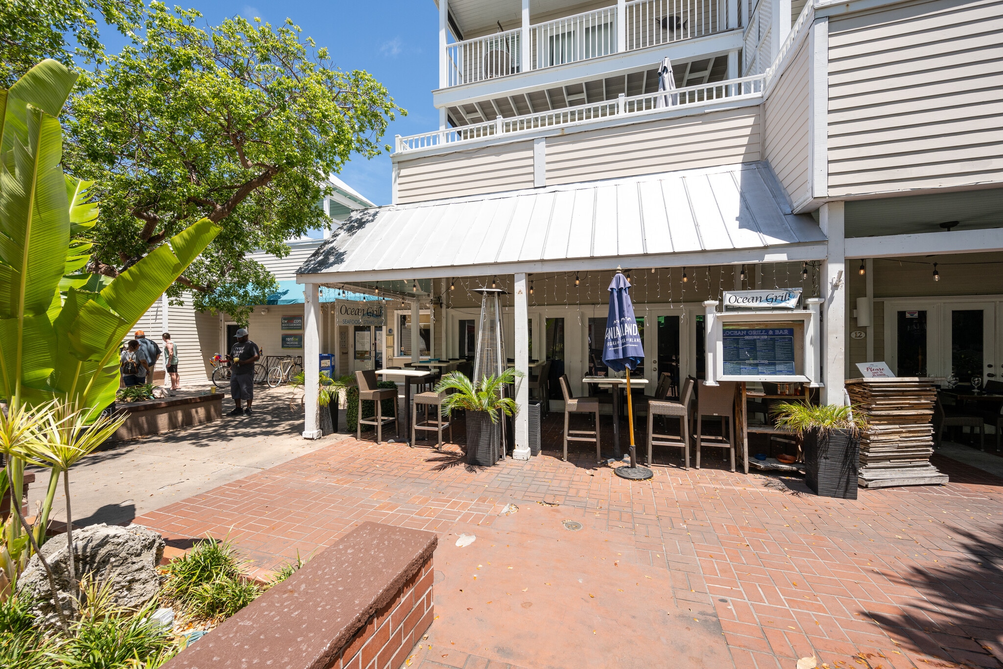 1075 Duval St, Key West, FL for sale Primary Photo- Image 1 of 42