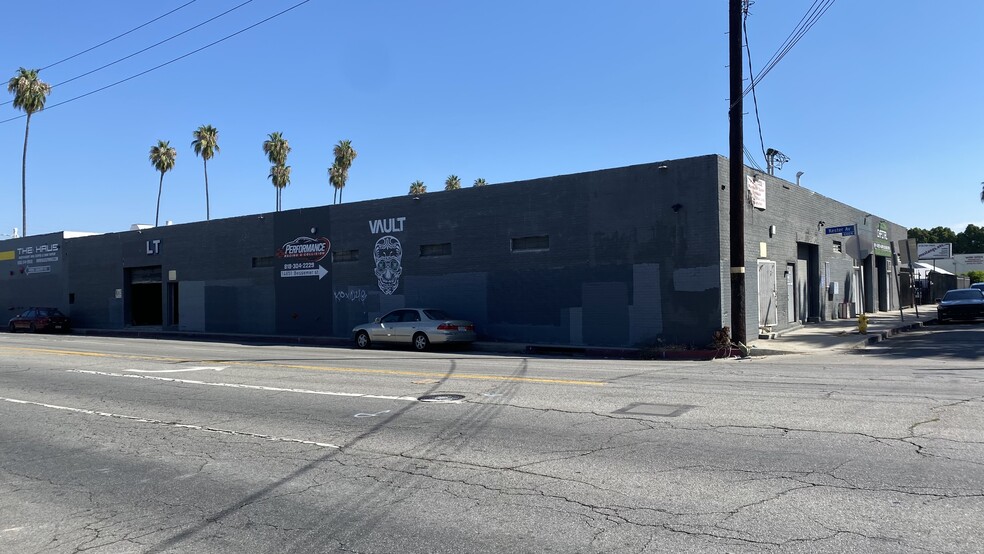 14855 Bessemer St, Van Nuys, CA for lease - Building Photo - Image 3 of 5
