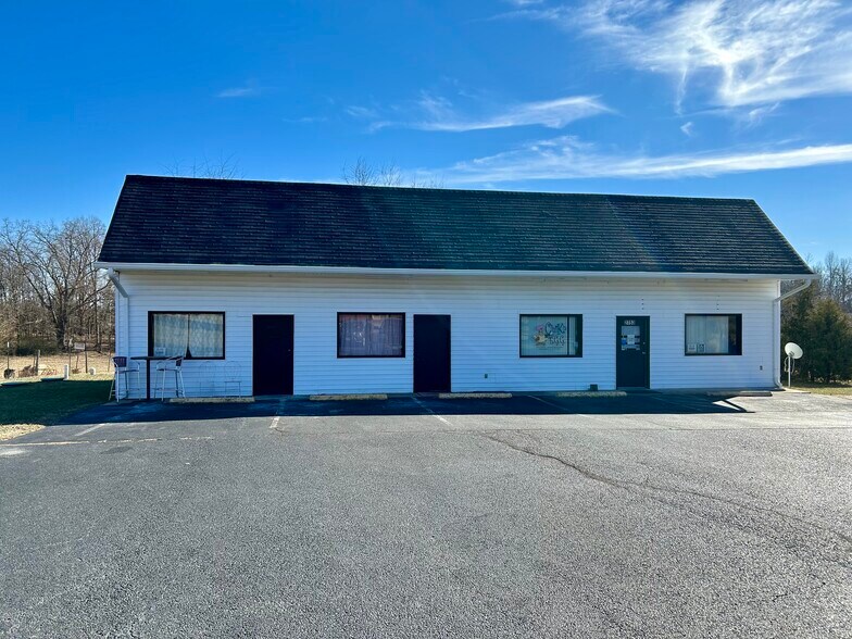 2753 Dogtown Rd, Goochland, VA à louer - Photo du bâtiment - Image 3 de 10