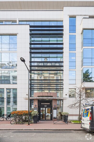 Bureau dans Levallois-Perret à louer - Photo du bâtiment - Image 2 de 5