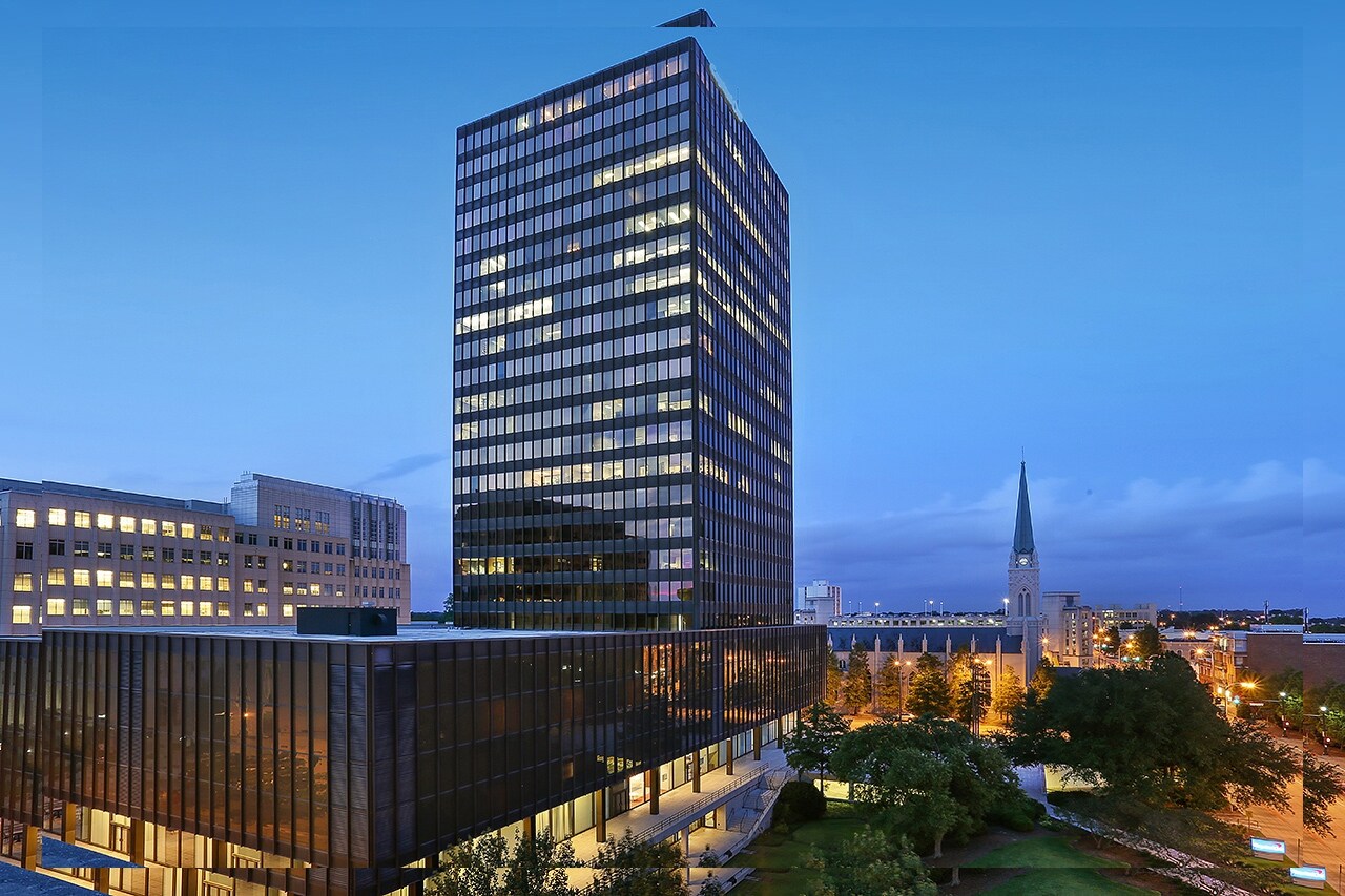 301 N Main St, Baton Rouge, LA à louer Photo du bâtiment- Image 1 de 20