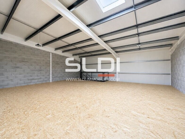 Boulevard De L'Ouest, Sathonay-Camp for lease - Building Photo - Image 3 of 8