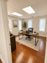 200 Market Pl, Roswell, GA for lease Interior Photo- Image 2 of 5
