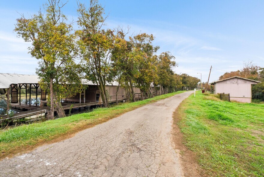 500 Brannan Island Rd, Isleton, CA à vendre - Photo du bâtiment - Image 3 de 114