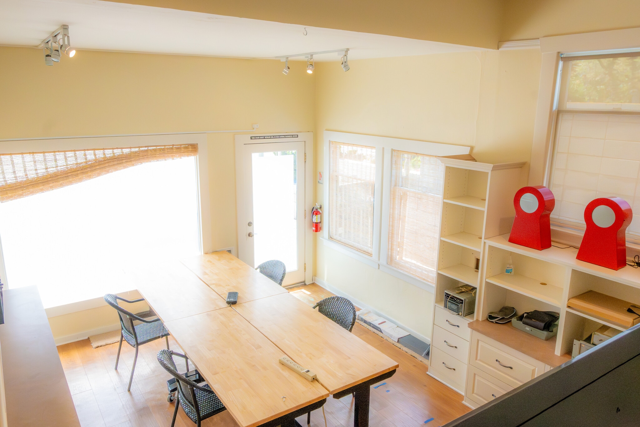 1027 Alma St, Palo Alto, CA for lease Interior Photo- Image 1 of 6