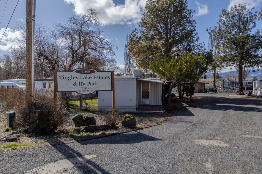 11800 Tingley Ln, Klamath Falls, OR à vendre - Photo principale - Image 1 de 14