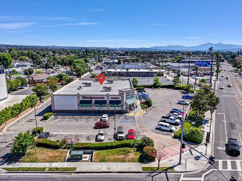 6600 Magnolia Ave, Riverside, CA à vendre - Photo du bâtiment - Image 2 de 15