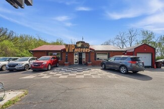 Plus de détails pour 621 Green Blvd, Aurora, IN - Commerce de détail à vendre