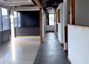 2037 E Irlo Bronson Memorial Hwy, Kissimmee, FL for sale Interior Photo- Image 2 of 6