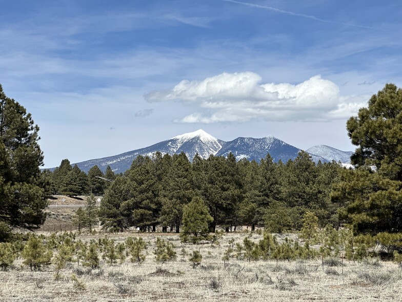 456 John Wesley Powell Boulevard Blvd, Flagstaff, AZ à louer - Photo du b timent - Image 2 de 5