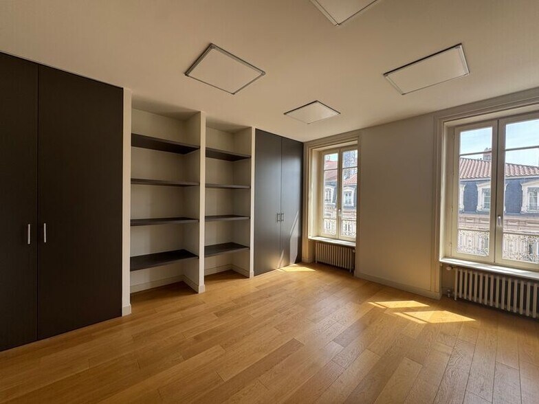 3 Rue De La Barre, Lyon for lease - Interior Photo - Image 2 of 8