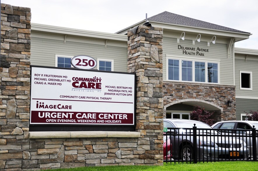 250 Delaware Ave, Delmar, NY à louer - Photo du bâtiment - Image 3 de 14