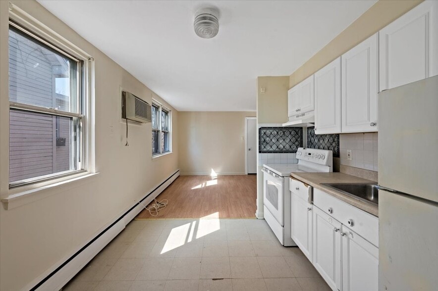 6126 Bingham St, Philadelphia, PA for sale - Building Photo - Image 3 of 16