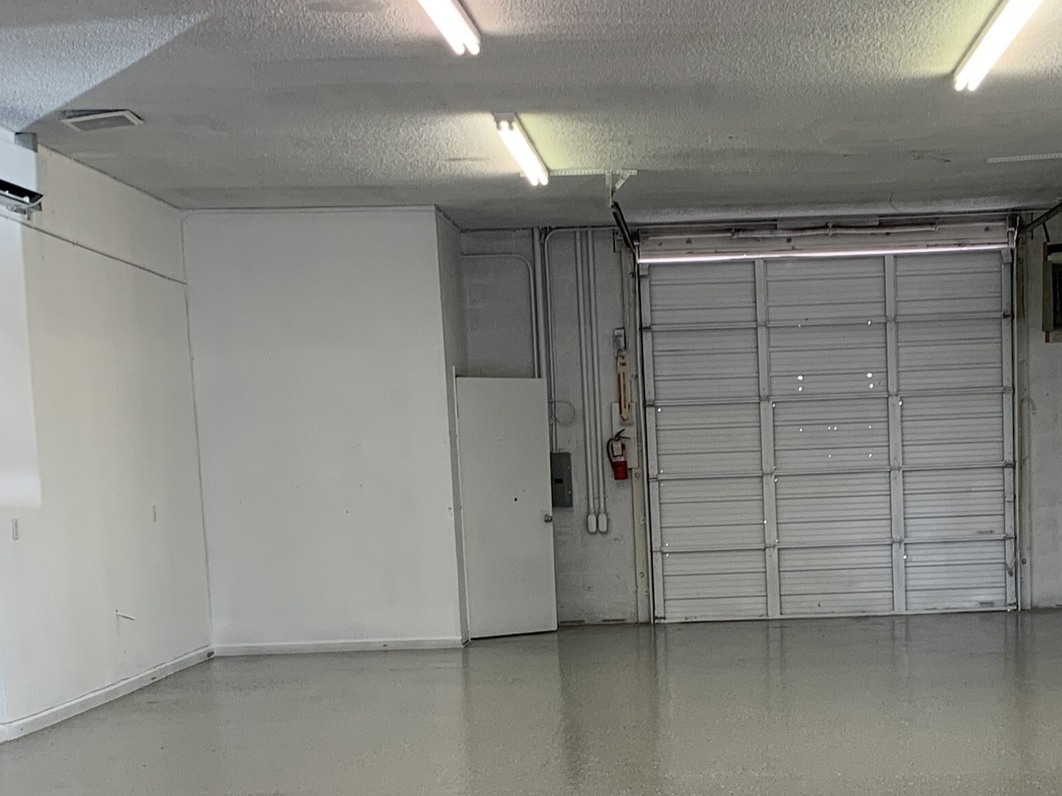 2064 Plaza Dr, Bullhead City, AZ for lease Interior Photo- Image 1 of 19