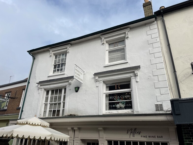 152 High St, Berkhamsted for lease - Building Photo - Image 2 of 11