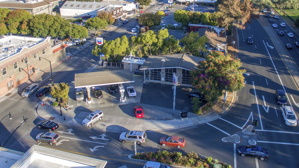 401 Main St, Los Altos, CA for sale - Aerial - Image 1 of 1