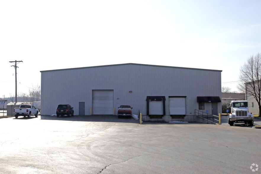 148 NW Northwest Industrial Ct, Bridgeton, MO for lease - Building Photo - Image 3 of 3