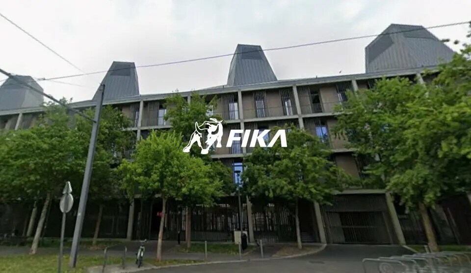 Office in Bordeaux for lease Building Photo- Image 1 of 9