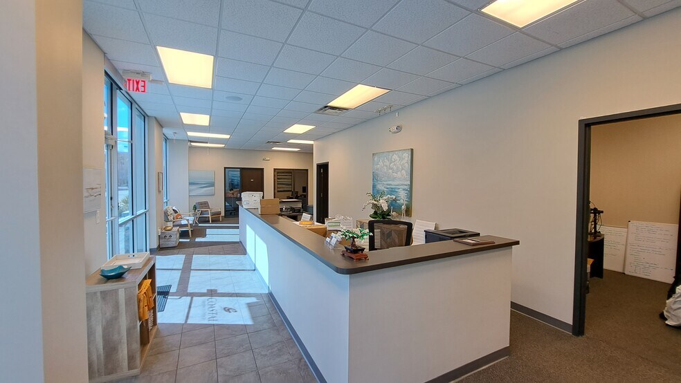 705 Wells Rd, Orange Park, FL à louer - Photo intérieure - Image 3 de 44