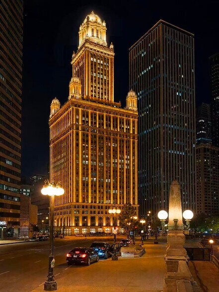 35 E Wacker Dr, Chicago, IL à louer - Photo du bâtiment - Image 2 de 15