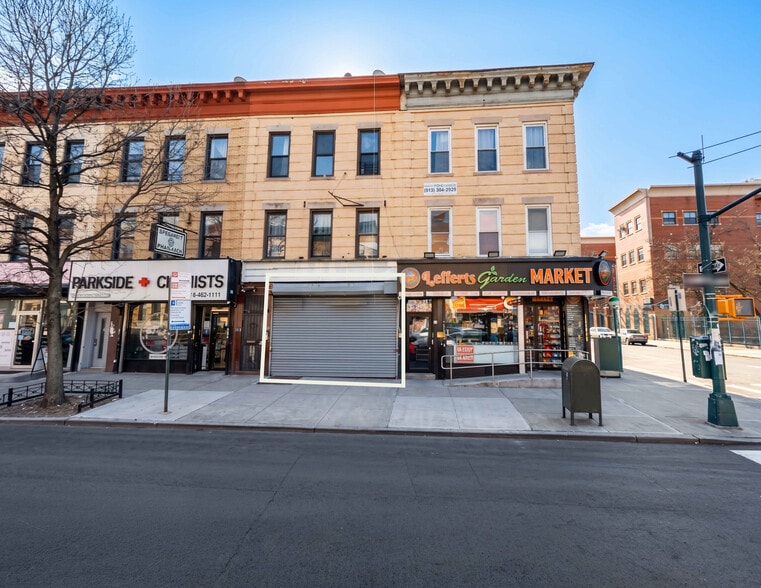 1272 Nostrand Ave, Brooklyn, NY à louer - Photo du bâtiment - Image 2 de 15