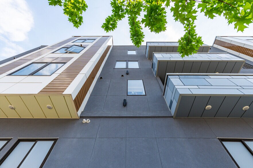 1654 Ridge Ave, Philadelphia, PA à vendre - Photo du bâtiment - Image 2 de 25