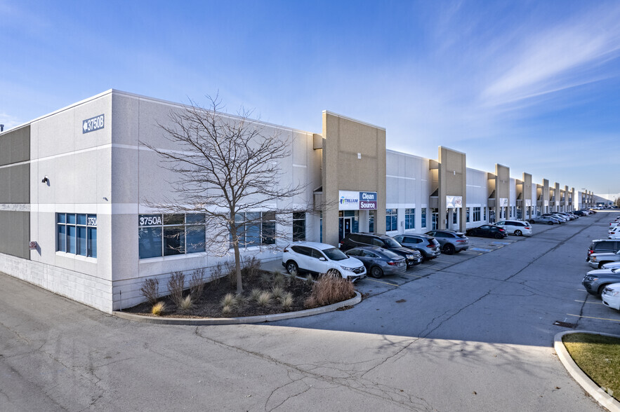 3750A Laird Rd, Mississauga, ON for lease - Primary Photo - Image 1 of 2