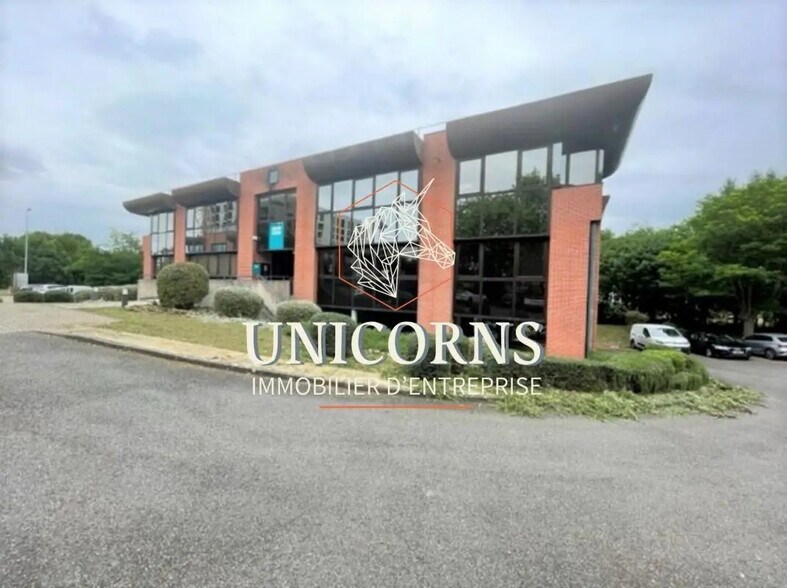 Office in Labège for lease - Building Photo - Image 1 of 9