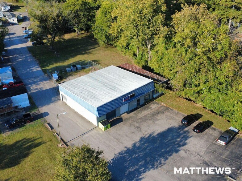 1143 Hunters Ln, Nashville, TN à louer - Photo du bâtiment - Image 2 de 4