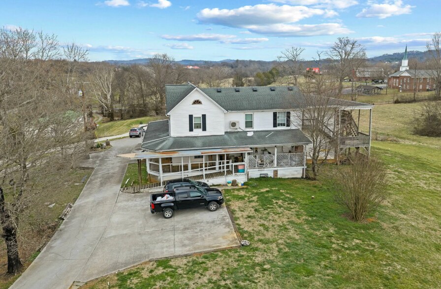 1170 Von Cannon Ln, Sevierville, TN à vendre - Photo du bâtiment - Image 2 de 8