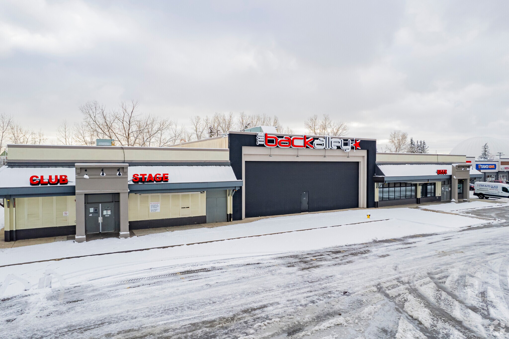 4630 Macleod Trl SW, Calgary, AB for sale Primary Photo- Image 1 of 1