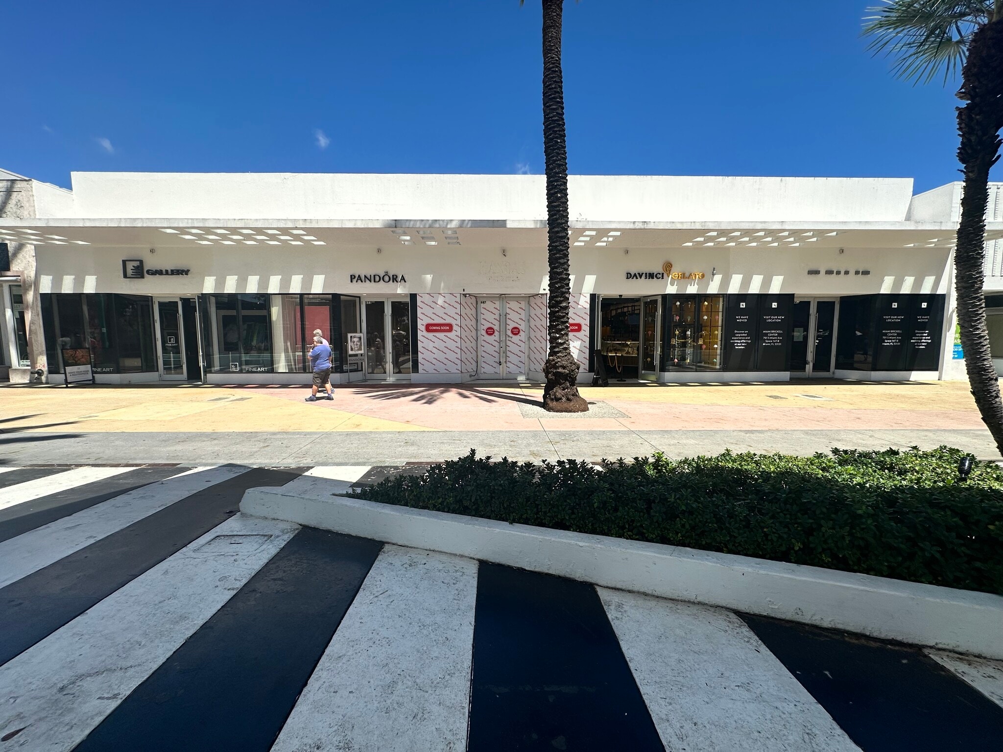 643-657 Lincoln Rd, Miami Beach, FL for lease Building Photo- Image 1 of 9