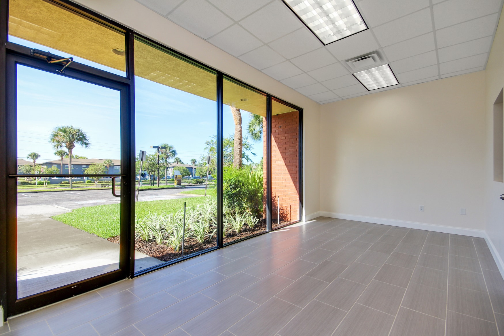 7151 University Blvd, Winter Park, FL à louer Photo intérieure- Image 1 de 17