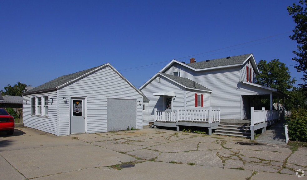 502 W State St, Hastings, MI for sale - Primary Photo - Image 1 of 37