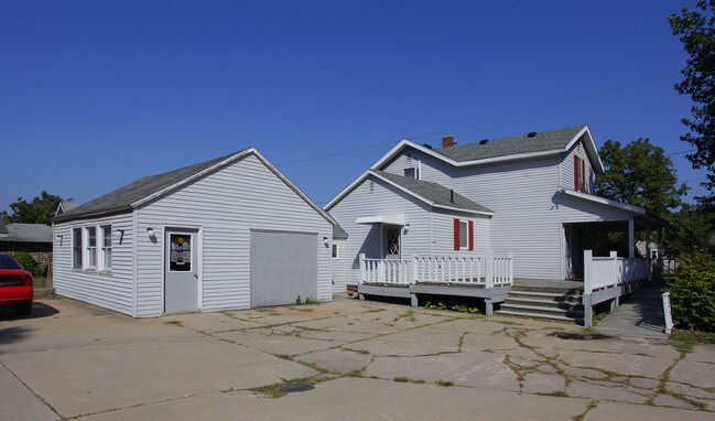 More details for 502 W State St, Hastings, MI - Retail for Sale