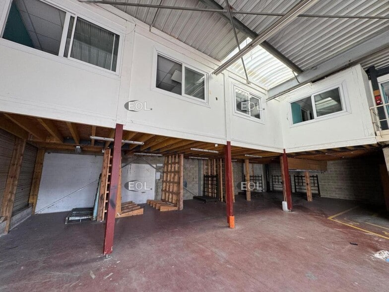 Flex in Noisiel for lease - Building Photo - Image 2 of 12