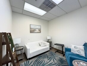 1130 Conroy Ln, Roseville, CA for lease Building Photo- Image 2 of 7