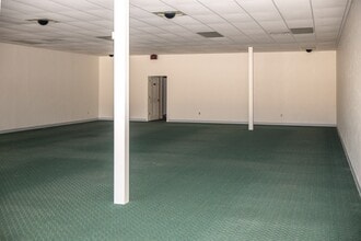 720-756 Broadway St, Berlin, WI for lease Interior Photo- Image 1 of 4