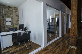 660 W Lake St, Chicago, IL for lease Interior Photo- Image 2 of 3