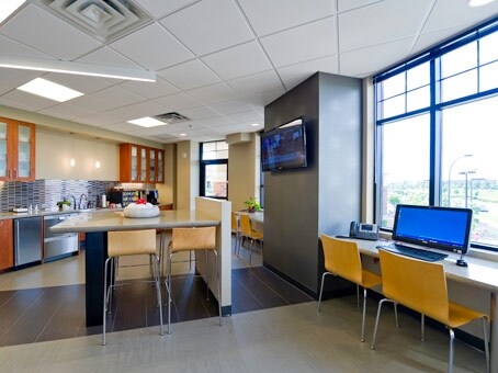 11650-11670 Fountains Dr, Maple Grove, MN à louer Photo intérieure- Image 1 de 10