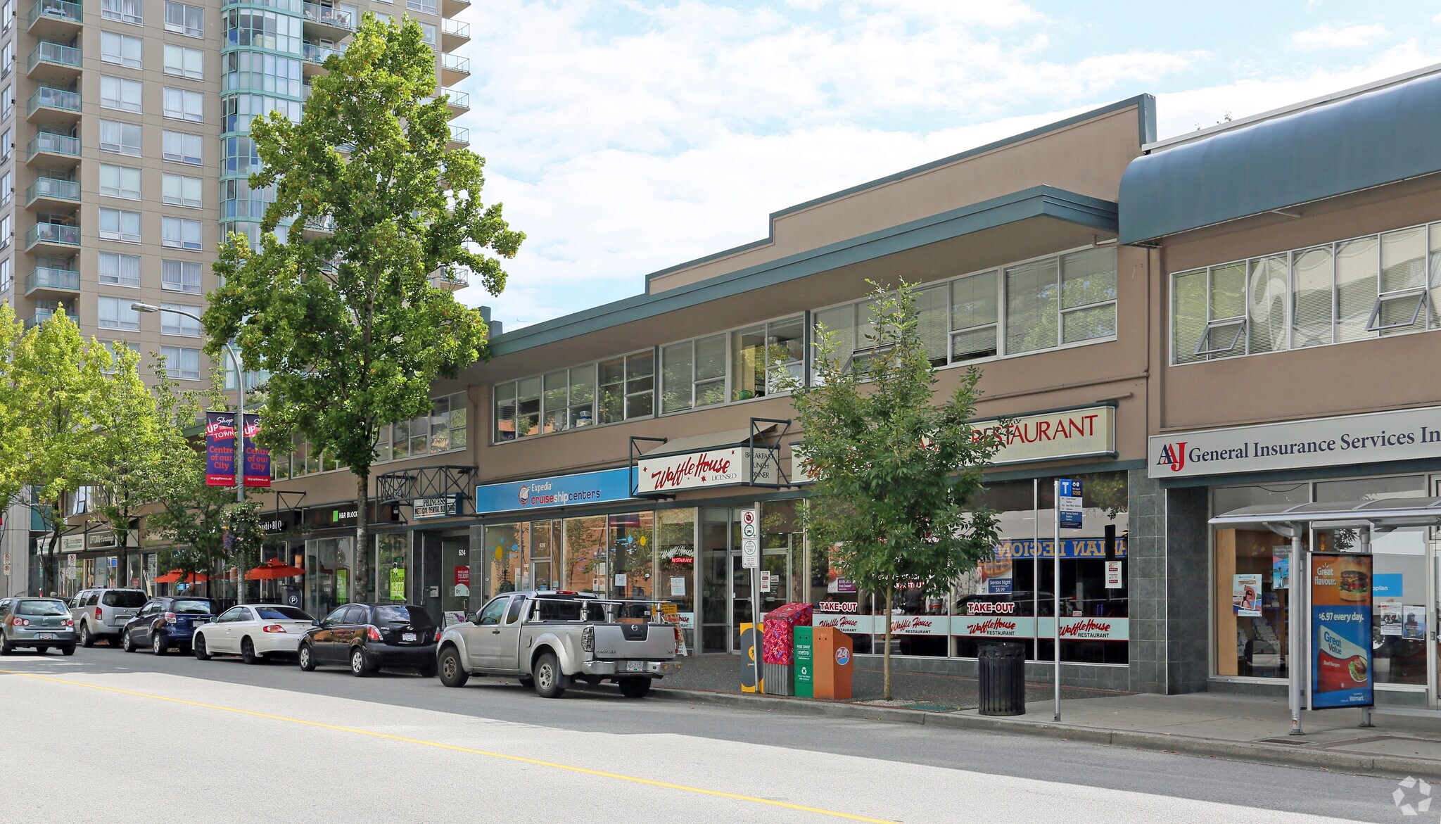 616 Sixth St, New Westminster, BC à vendre Photo du bâtiment- Image 1 de 1