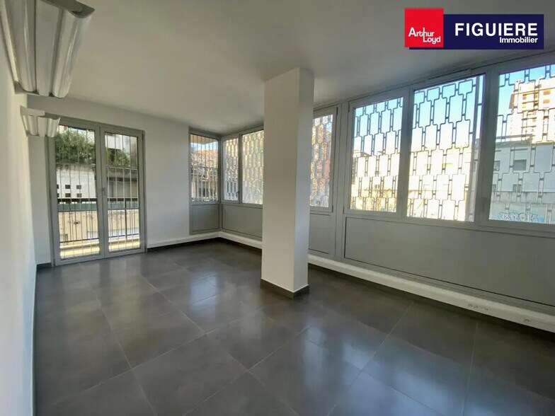 Office in Aix-en-Provence for lease - Building Photo - Image 2 of 10