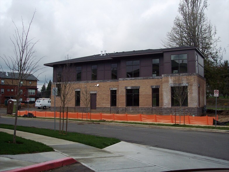 22831 Forest Creek Dr, Sherwood, OR à louer - Photo du bâtiment - Image 2 de 23