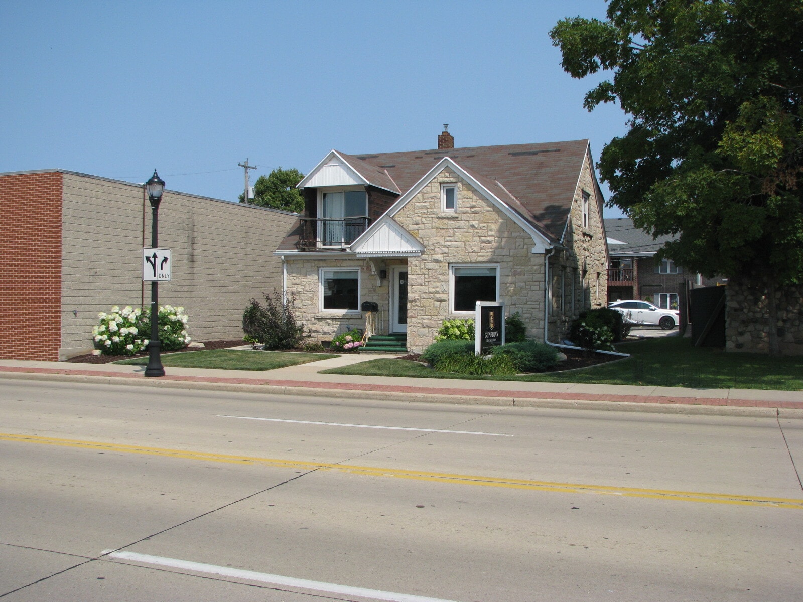 119 S Wisconsin St, De Pere, WI for lease Interior Photo- Image 1 of 9