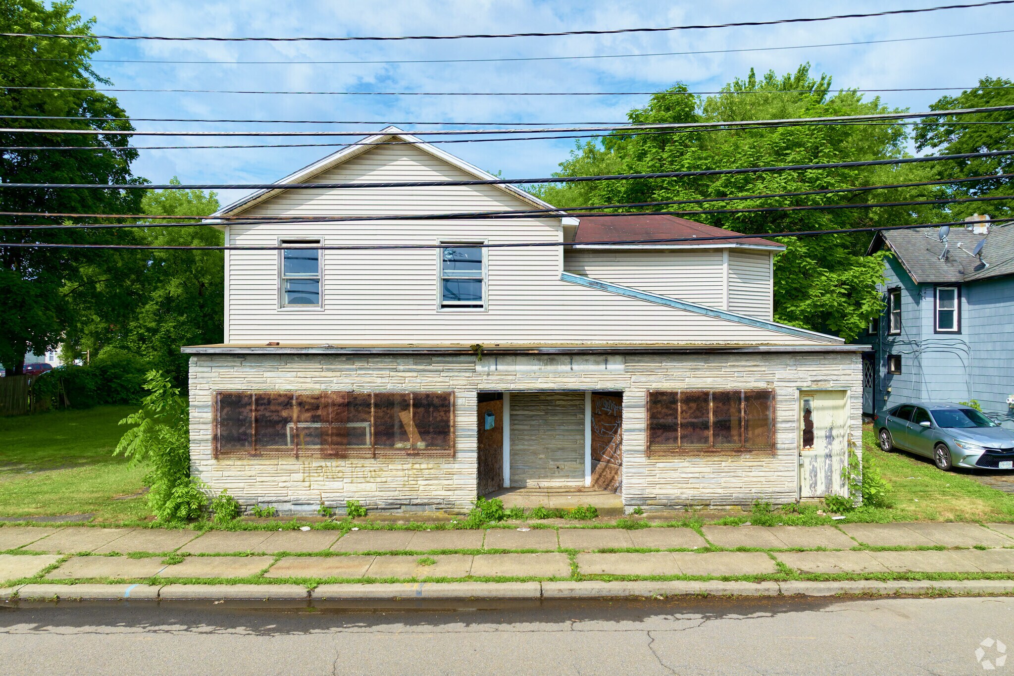 754 S Main St, Elmira, NY à vendre Photo principale- Image 1 de 19