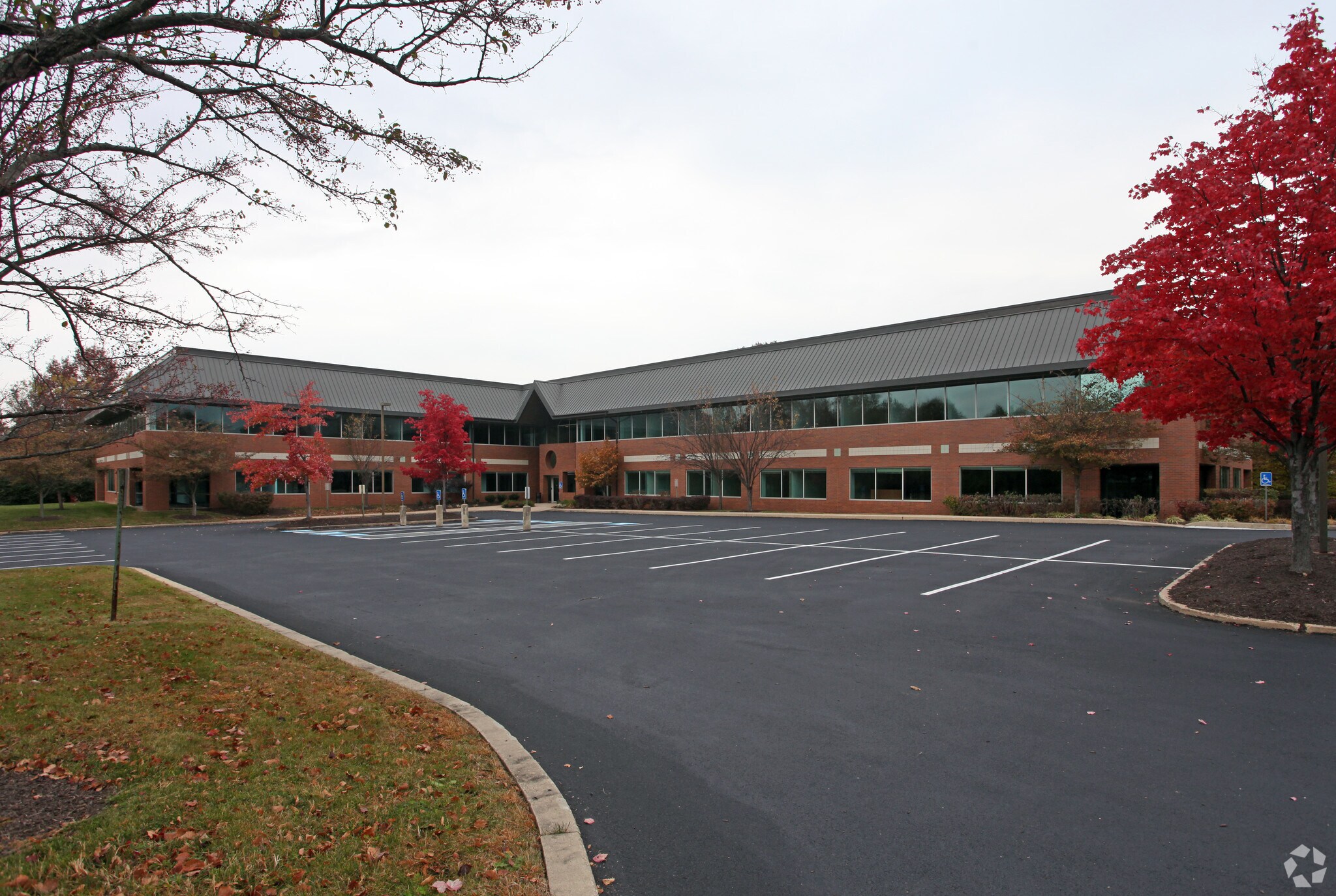 960 Harvest Dr, Blue Bell, PA for lease Primary Photo- Image 1 of 5